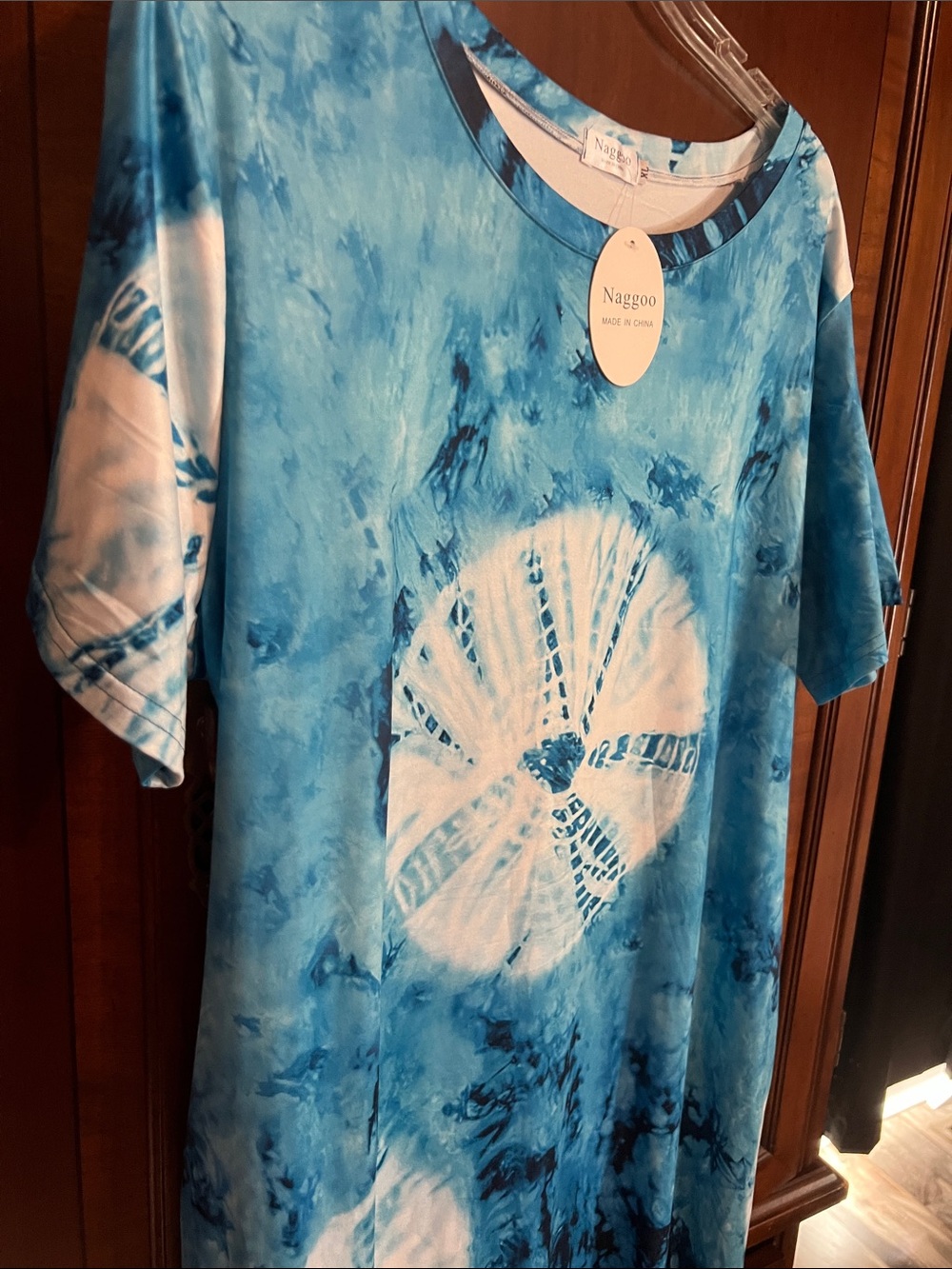 Dress - Picture 6 of 7